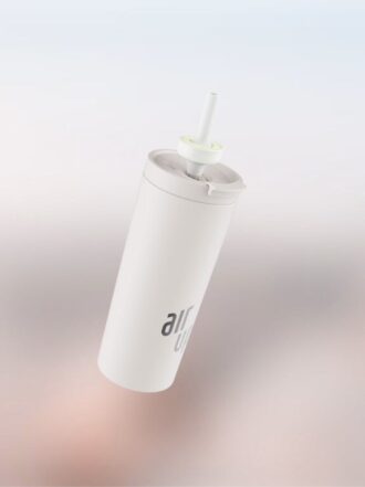 Bouteilles de gobelets blanches