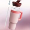 Bouteilles de gobelets Rose corail Bouteilles de gobelets Rose corail